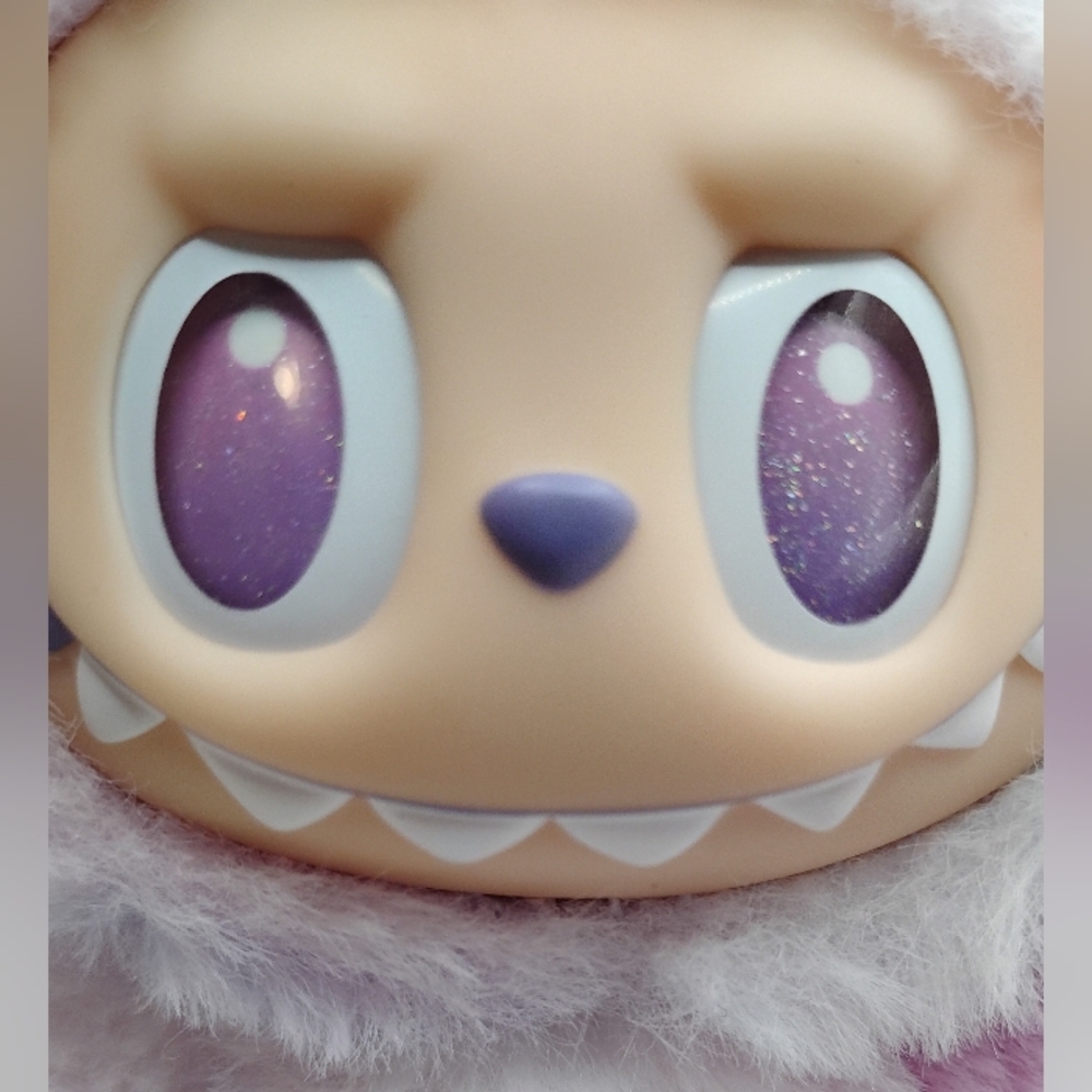 Big Into Energy Confirmed "Luck" Includes An Adorable Purple Outfit - Picture 3 of 15
